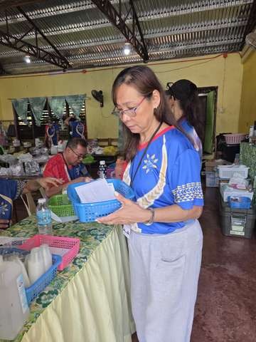 A photograph from an ARMS outreach.